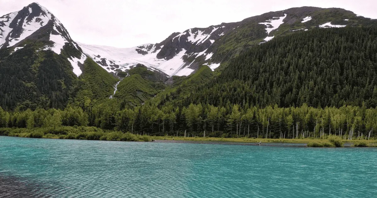 Trail-of-Blue-Ice