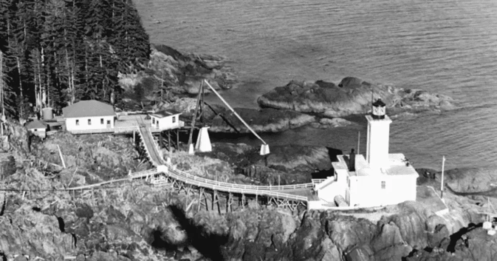 history-the-Cape-Decision-Lighthouse